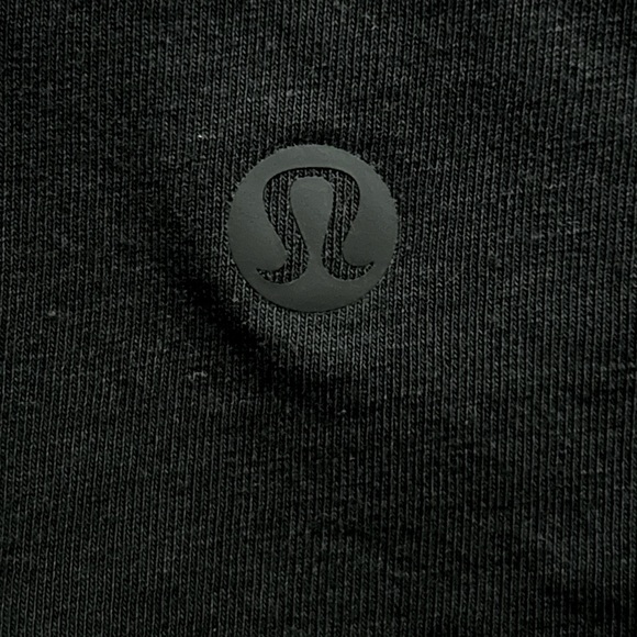Lululemon Kitsilano Mock Neck Tee in Black size 8 - Picture 7 of 7